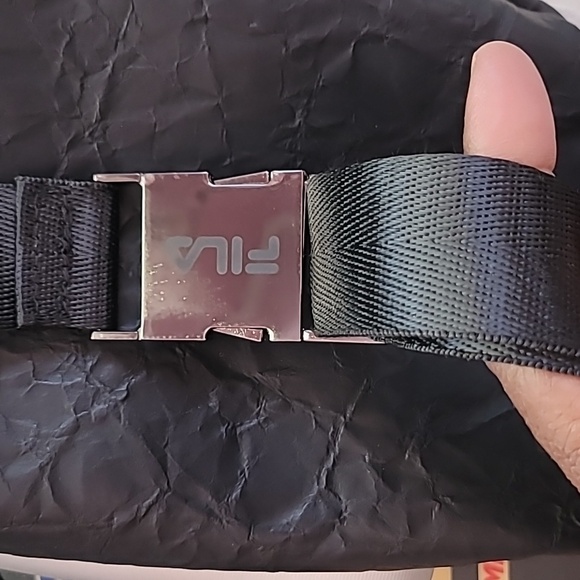 Fila Black and Red Logo Waist Bag Unisex - Picture 8 of 8